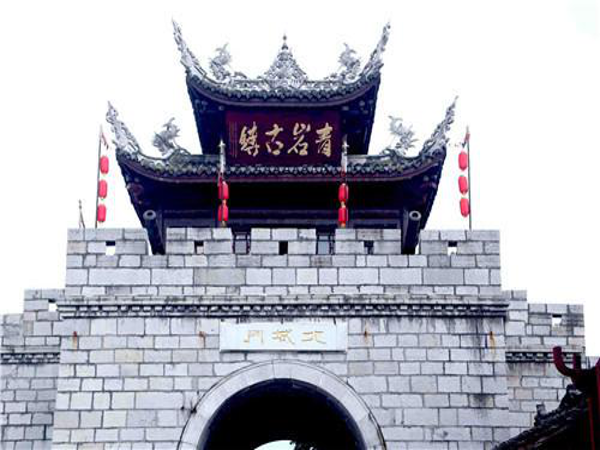 青岩镇：画栋雕梁飞角重檐风韵...