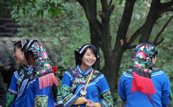 土家族八月中秋“偷瓜送子节”