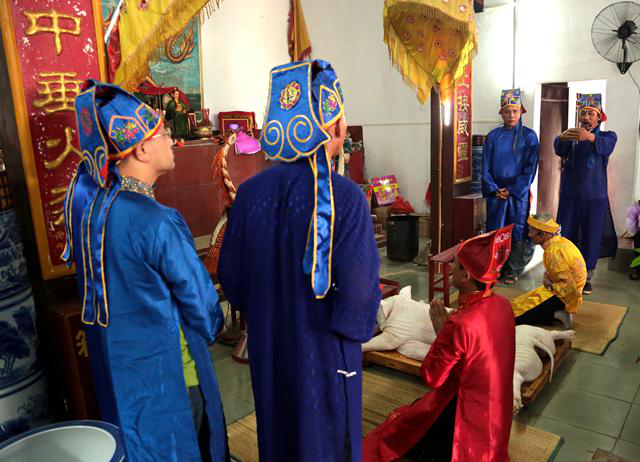 祭神仪式现场(摄影:梁宏章)